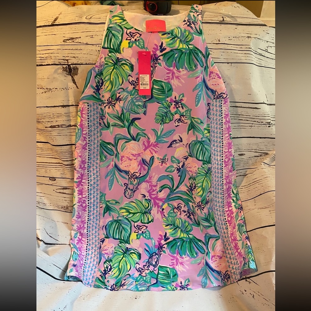 Lilly Pulitzer‎ mermaid in the shade
